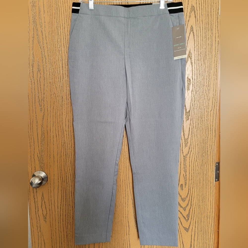 NWT Maurices gray dress pants